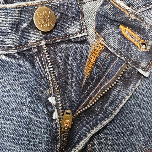 LUCY & YAK EMBROIDERED DAISY - MAE DANA MOM JEANS SIZE 34R - Picture 7 of 10